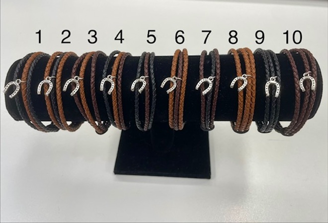 BRACCIALE IN CUOIO INTRECCIATO CON FERRO DI CAVALLO Gioielli 